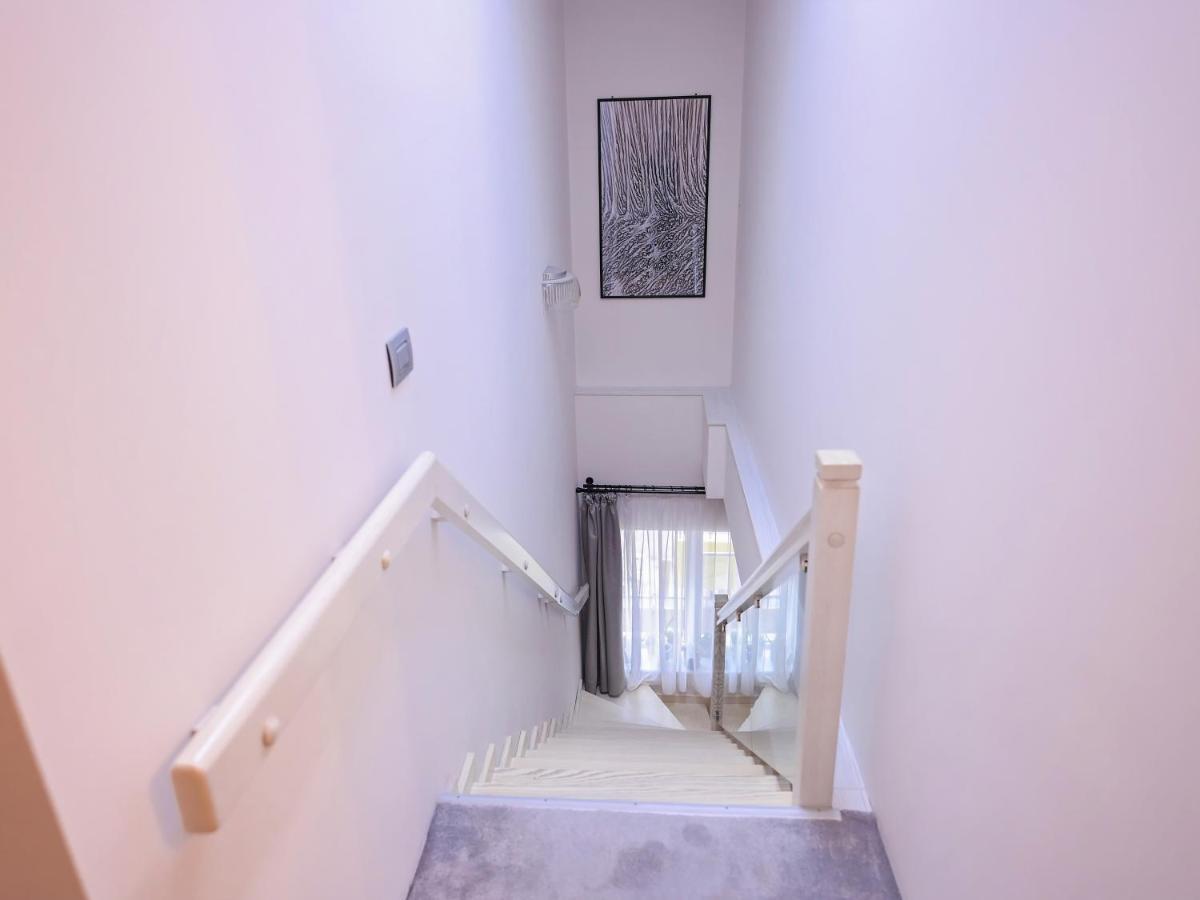 Villa Ase Premium House Suceava Esterno foto