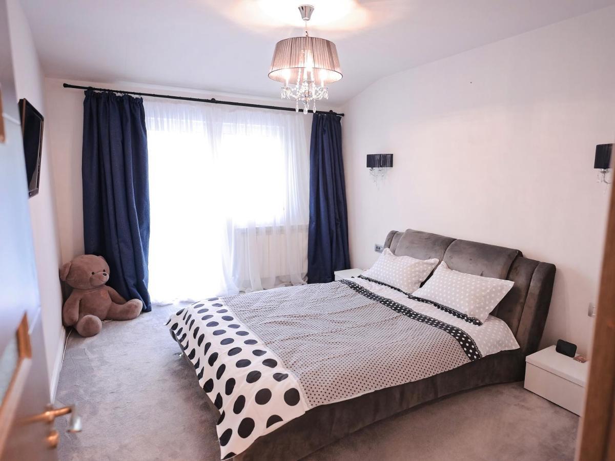 Villa Ase Premium House Suceava Esterno foto