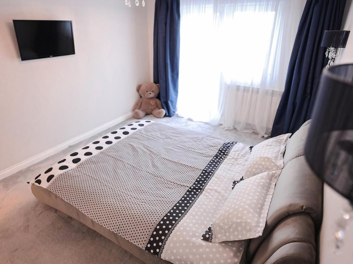 Villa Ase Premium House Suceava Esterno foto