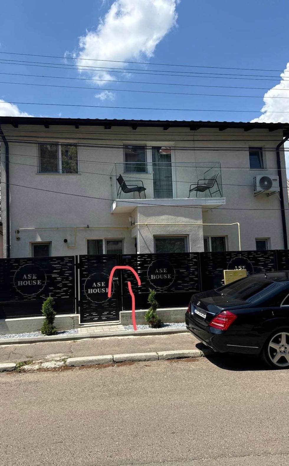 Villa Ase Premium House Suceava Esterno foto